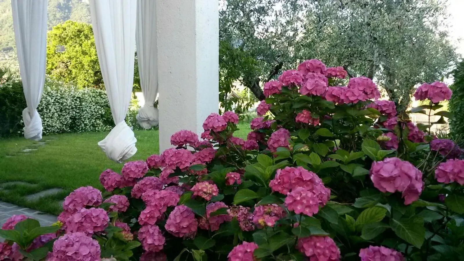 Stunning & Lovely Villa Manuela Salo Italy
