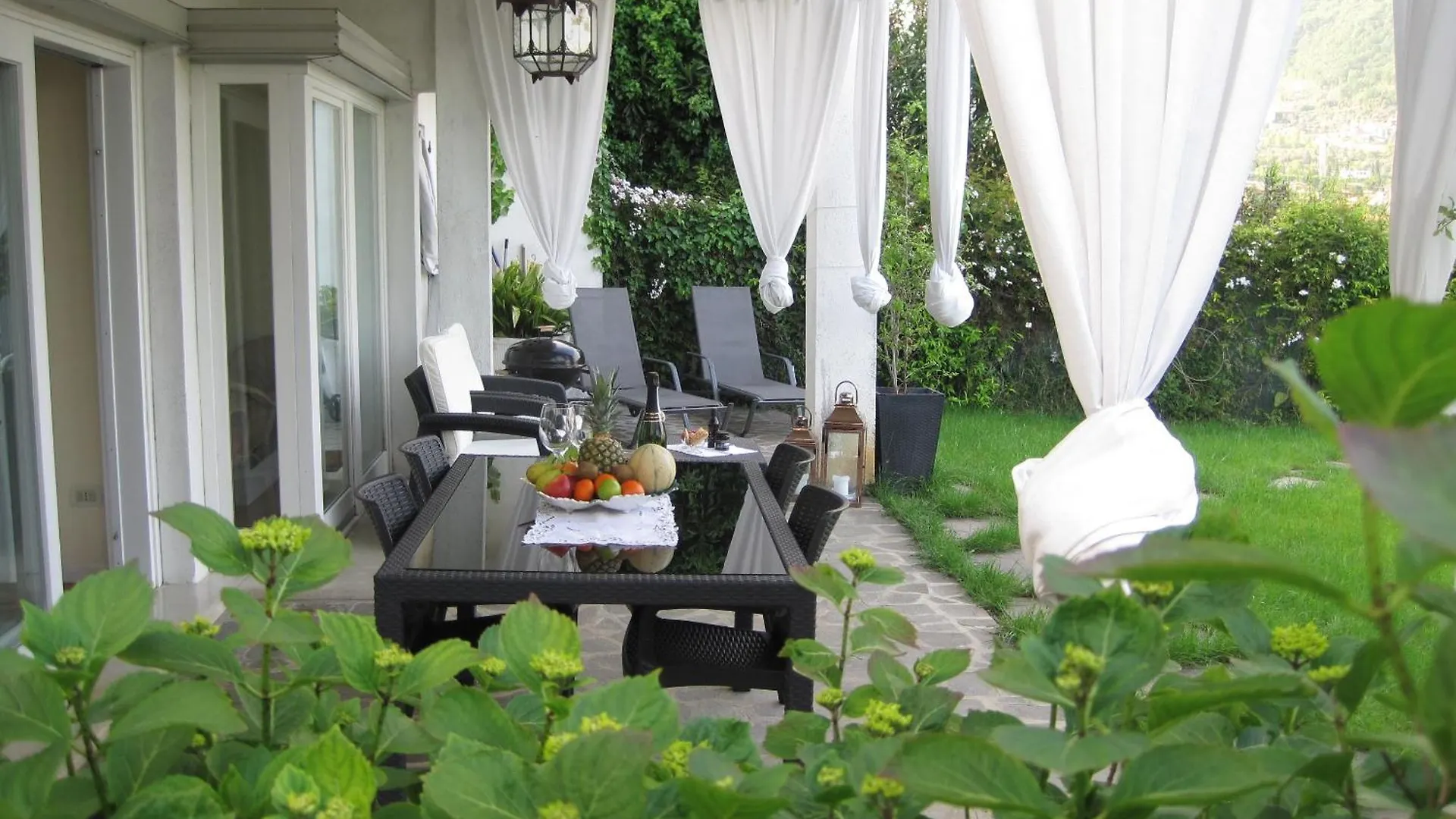 Holiday home Stunning & Lovely Villa Manuela Salo Italy