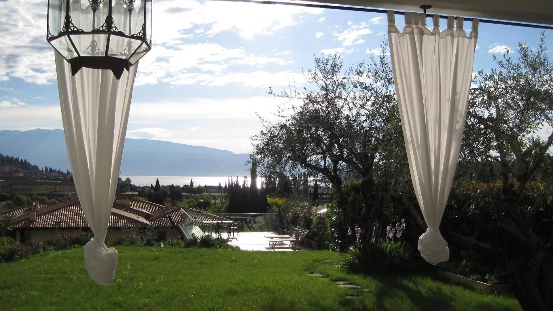 Stunning & Lovely Villa Manuela Salo Italy
